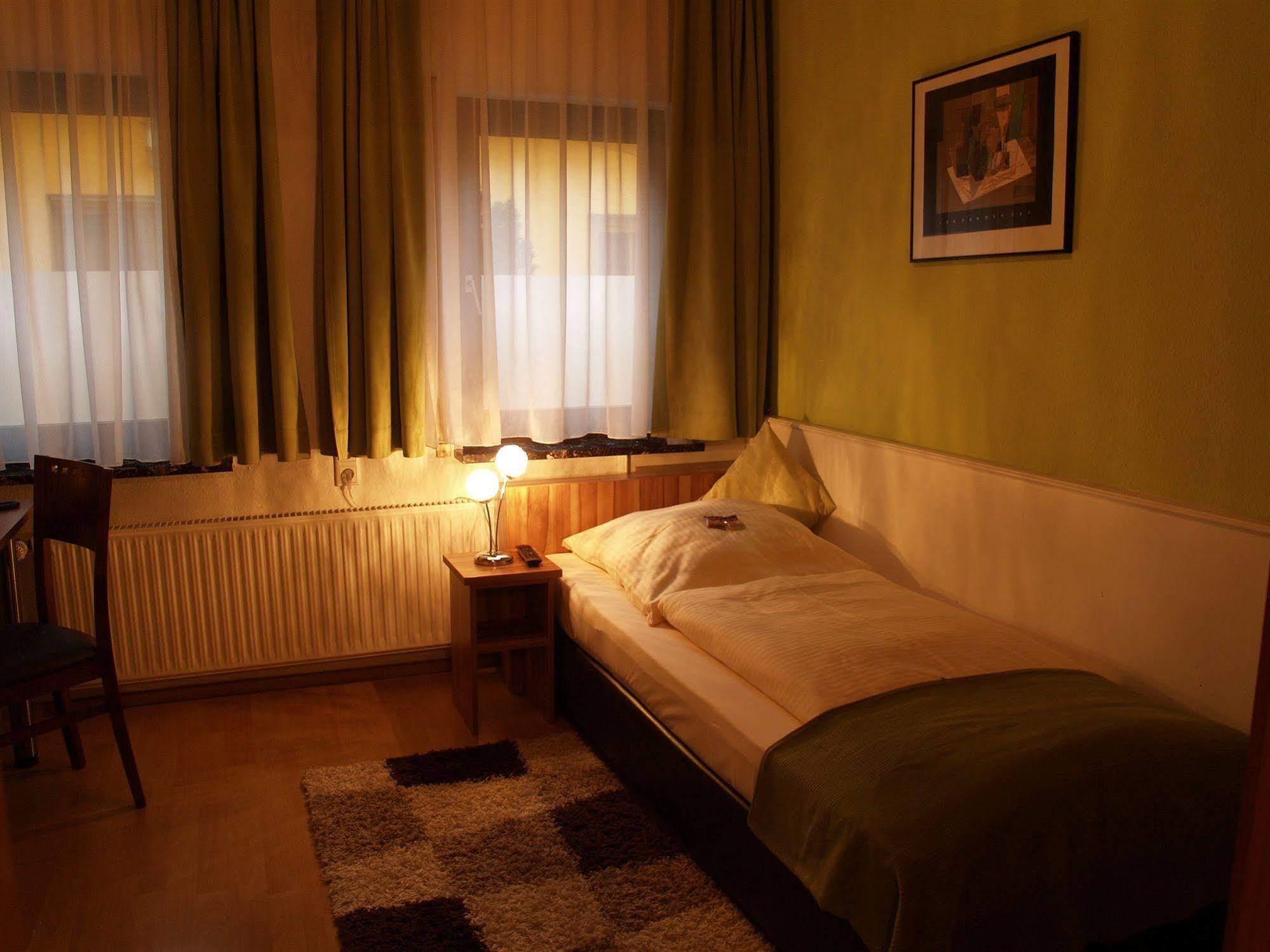Hotel Smart-Inn Ерланген Екстериор снимка
