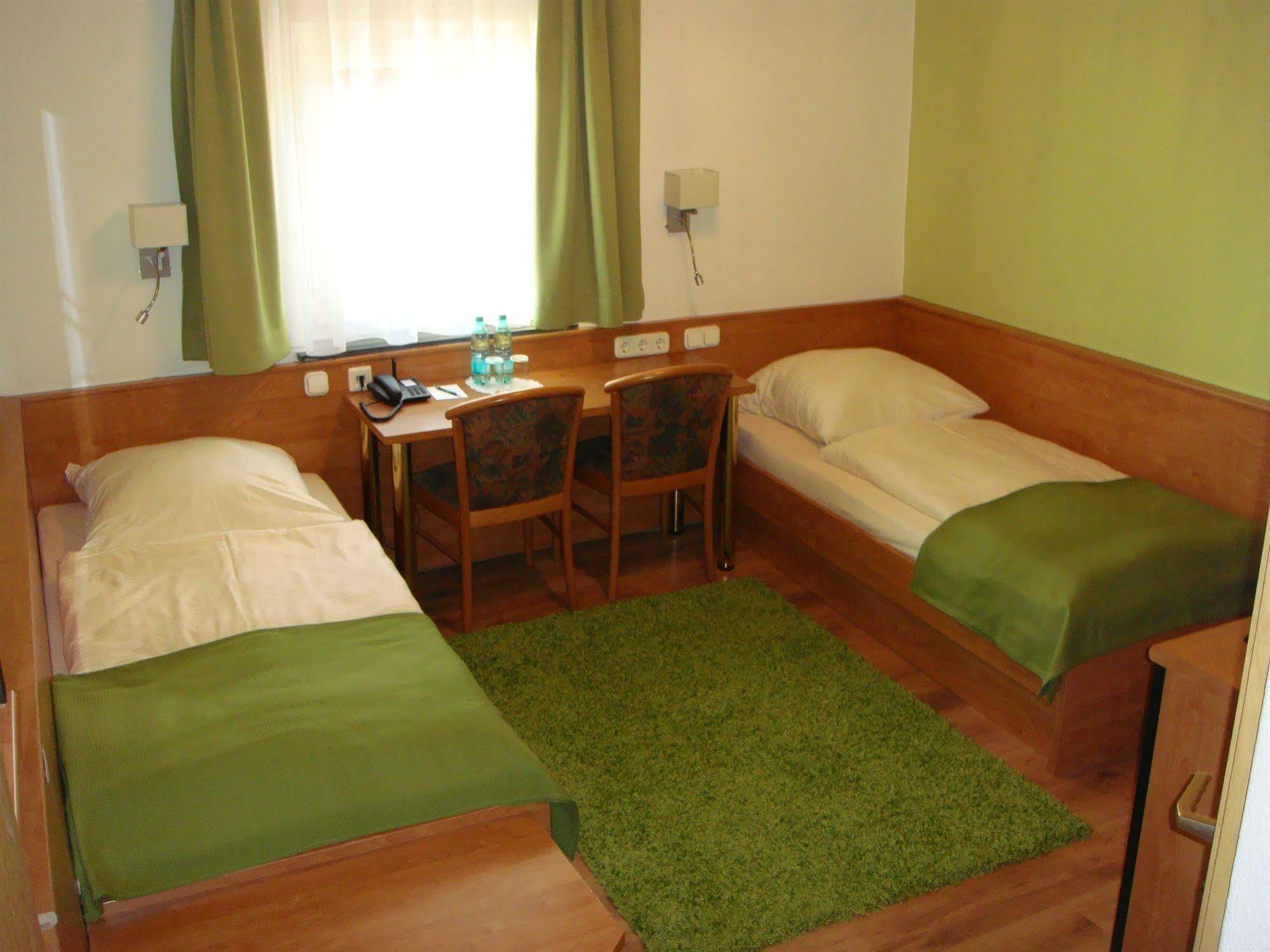 Hotel Smart-Inn Ерланген Екстериор снимка
